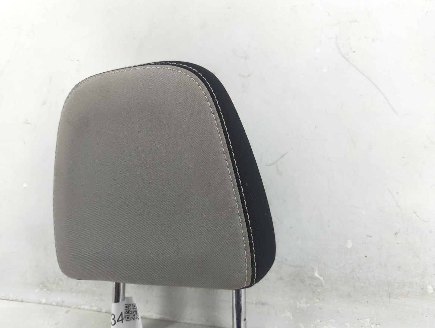 2018 Toyota Rav4 Headrest Head Rest Rear Seat Fits OEM Used Auto Parts - Oemusedautoparts1.com