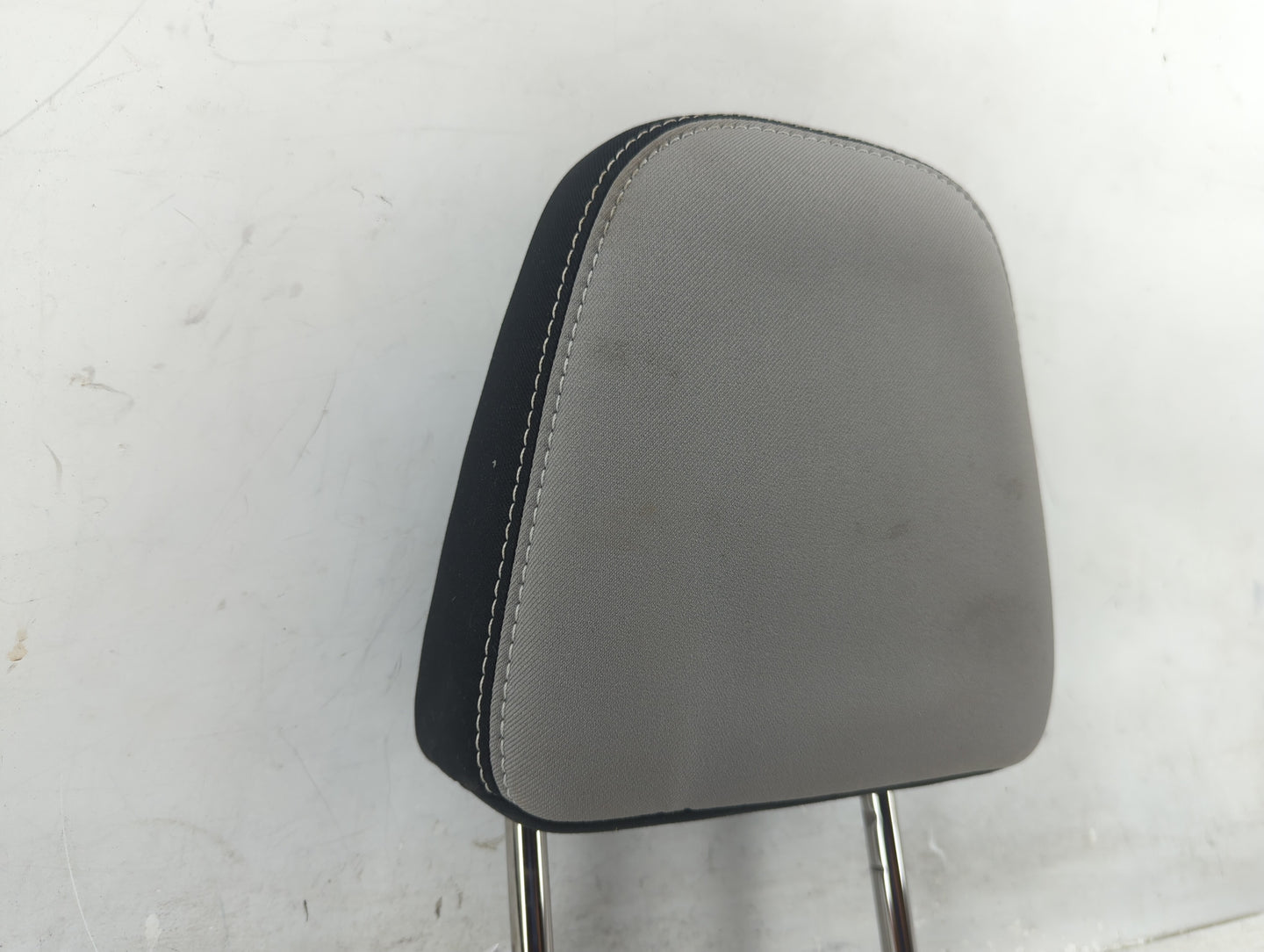 2018 Toyota Rav4 Headrest Head Rest Front Driver Seat Gray - Oemusedautoparts1.com