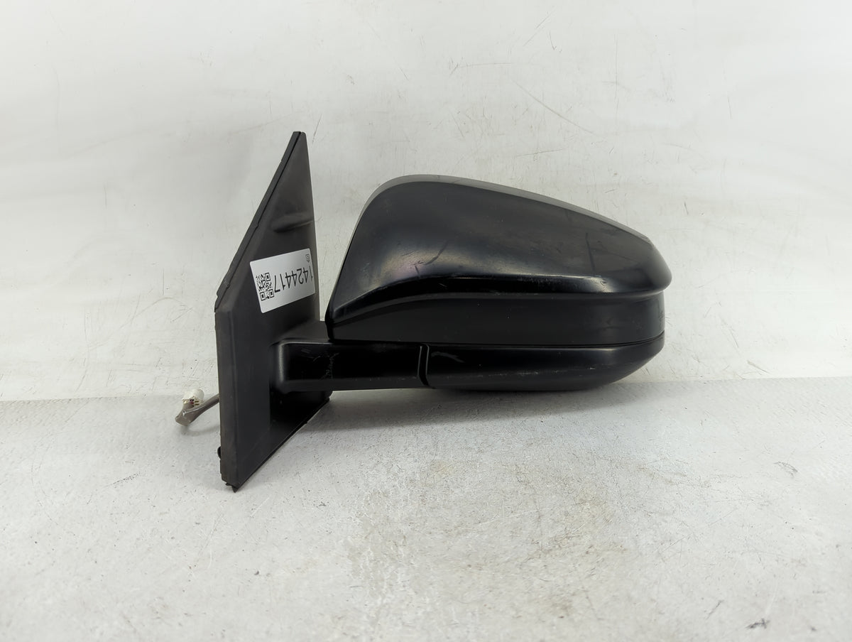 2018 Toyota Rav4 Driver Side View Mirror - Left Door Mirror OEM Used - Oemusedautoparts1.com