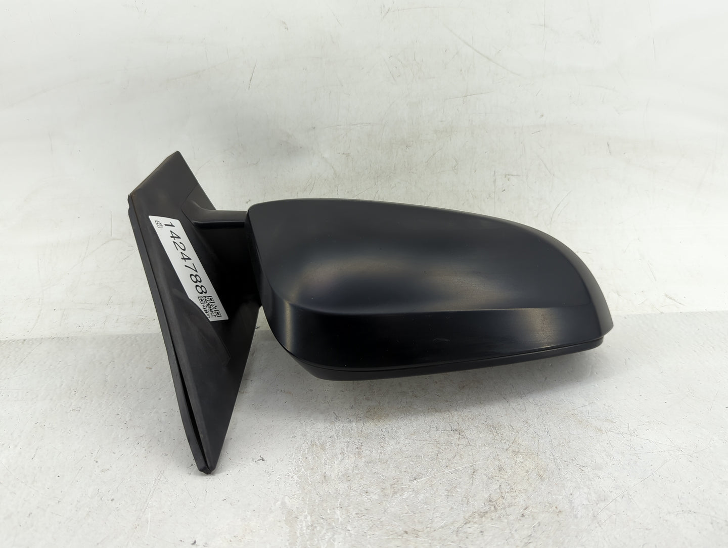 2018 Toyota Rav4 Passenger Side View Mirror - Right Door Mirror OEM Used - Oemusedautoparts1.com