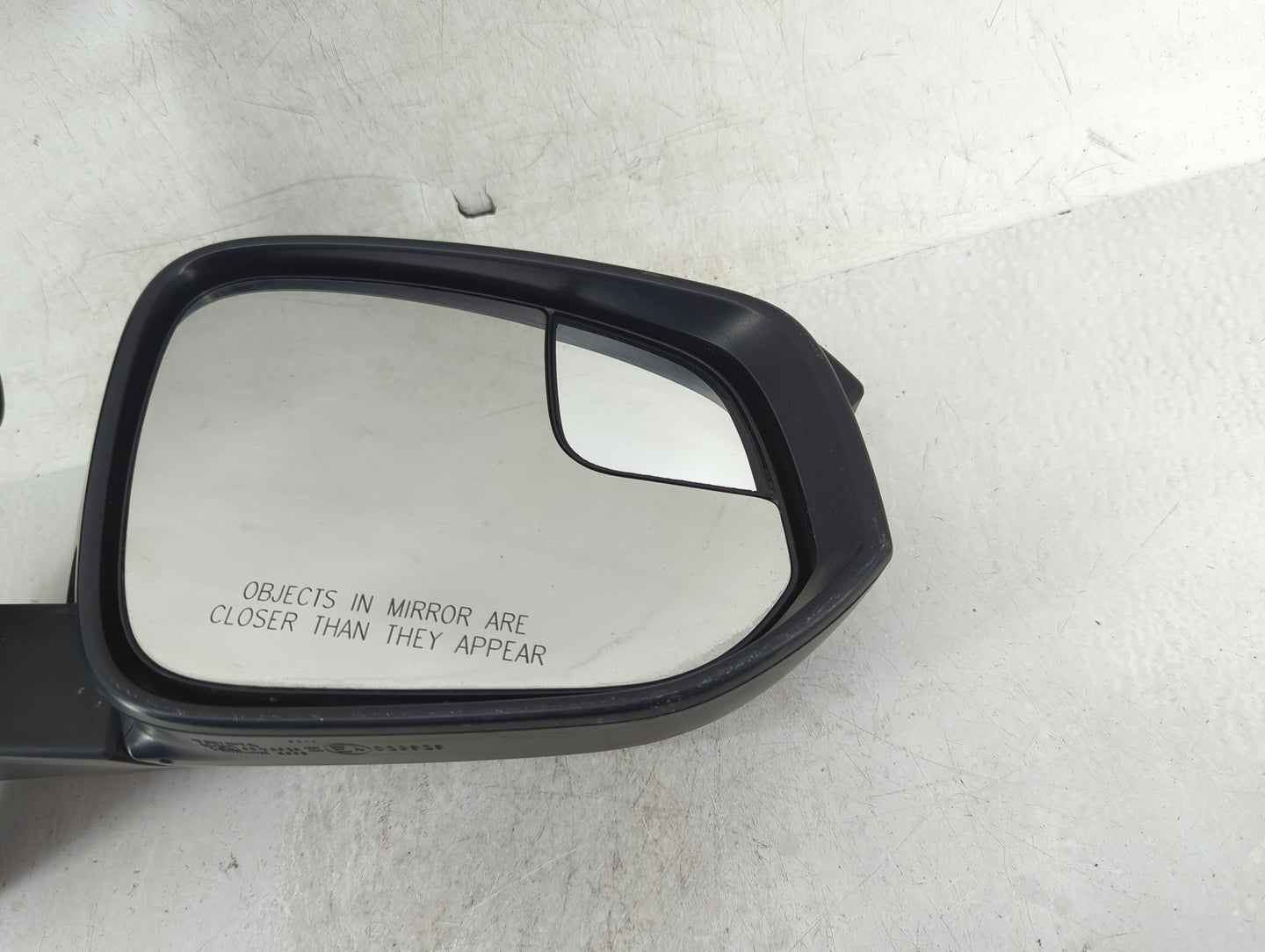 2018 Toyota Rav4 Passenger Side View Mirror - Right Door Mirror OEM Used - Oemusedautoparts1.com