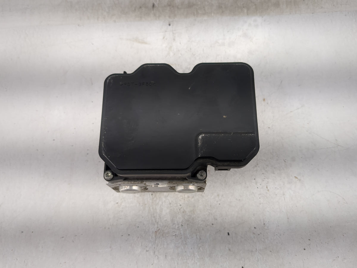 2018 Toyota Rav4 ABS Pump Control Module Replacement P/N:44540-0R070 171064, BR0437, 0014 Fits OEM Used Auto Parts - Oemused