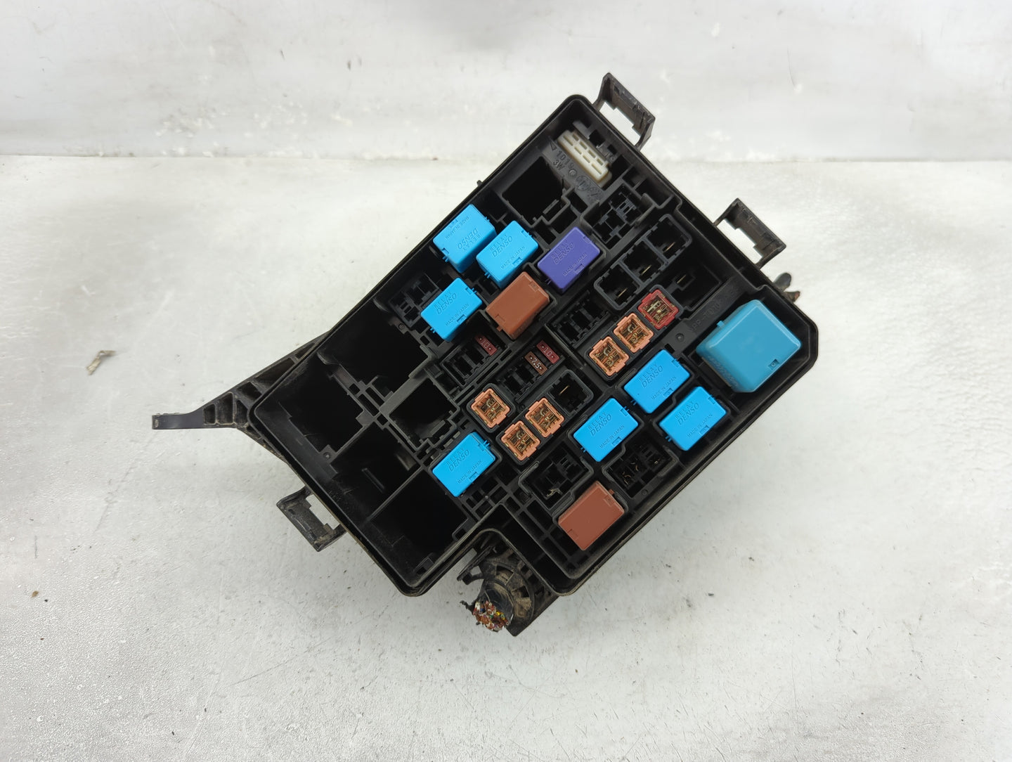 2016-2018 Toyota Rav4 Fusebox Fuse Box Panel Relay Module P/N:82662-42621 Fits Fits 2016 2017 2018 OEM Used Auto Parts - Oem