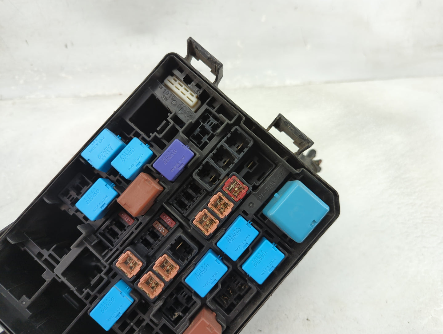 2016-2018 Toyota Rav4 Fusebox Fuse Box Panel Relay Module P/N:82662-42621 Fits Fits 2016 2017 2018 OEM Used Auto Parts - Oem