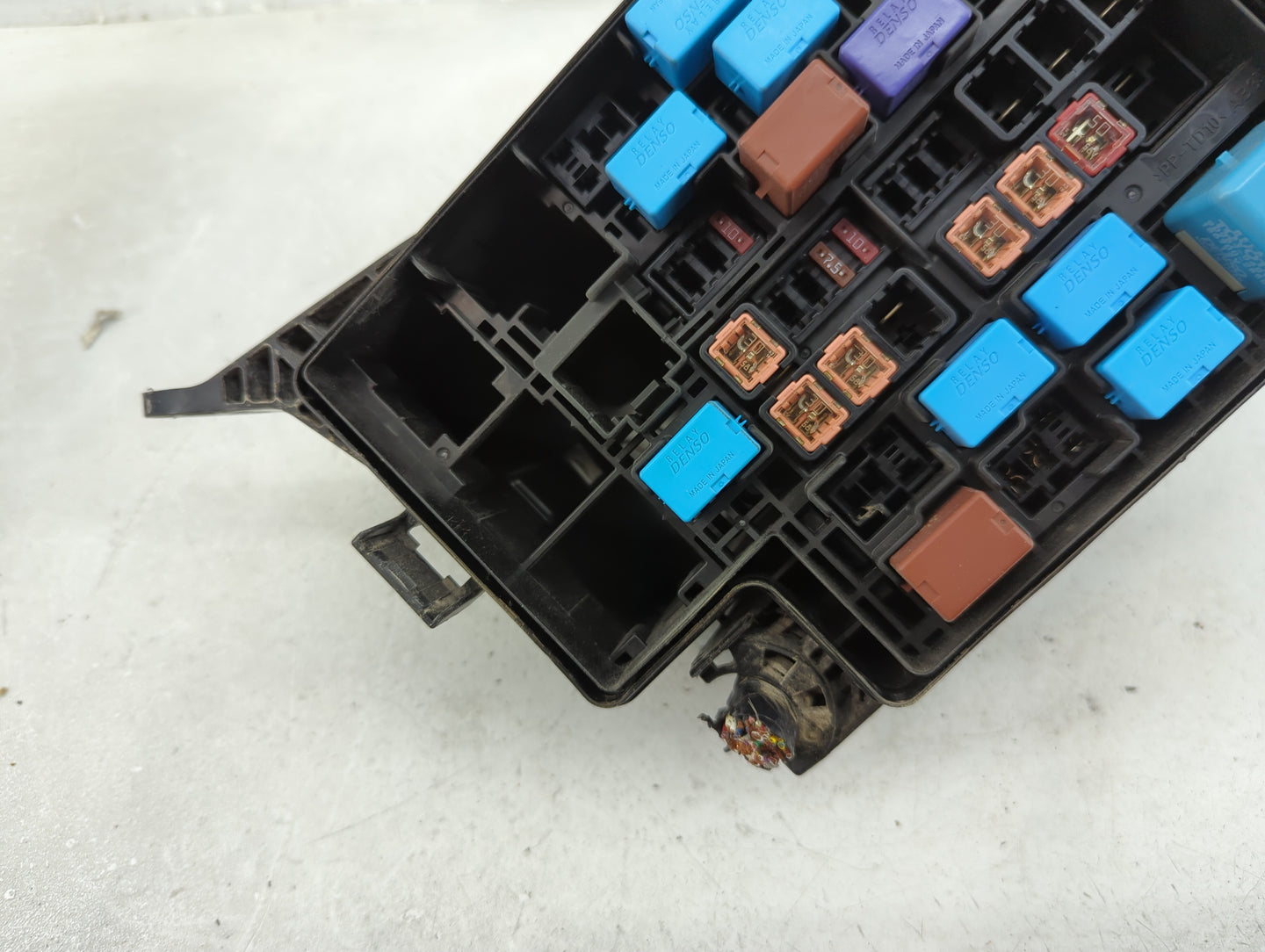 2016-2018 Toyota Rav4 Fusebox Fuse Box Panel Relay Module P/N:82662-42621 Fits Fits 2016 2017 2018 OEM Used Auto Parts - Oem