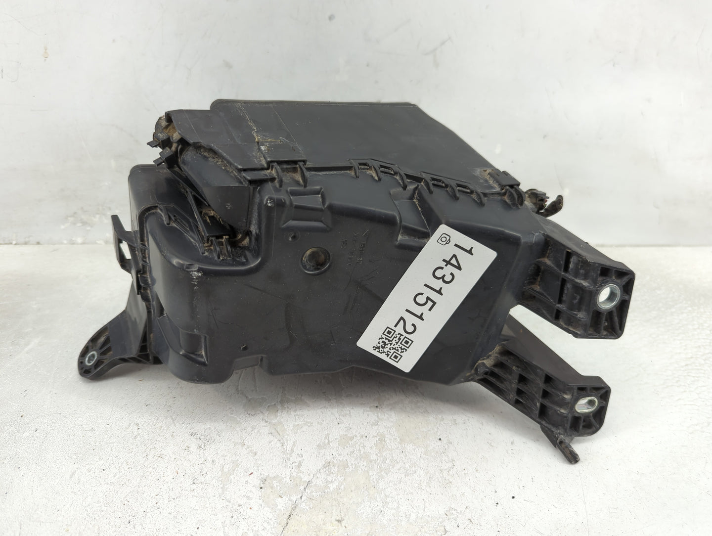 2016-2018 Toyota Rav4 Fusebox Fuse Box Panel Relay Module P/N:82662-42621 Fits Fits 2016 2017 2018 OEM Used Auto Parts - Oem
