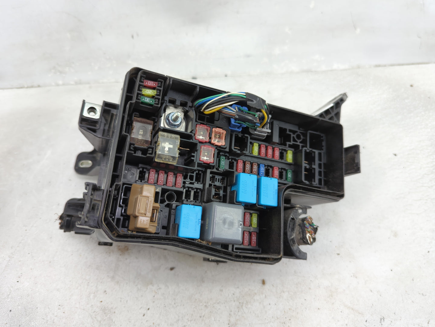2013-2018 Toyota Rav4 Fusebox Fuse Box Panel Relay Module P/N:82662-42410 Fits Fits 2013 2014 2015 2016 2017 2018 2019 2020 