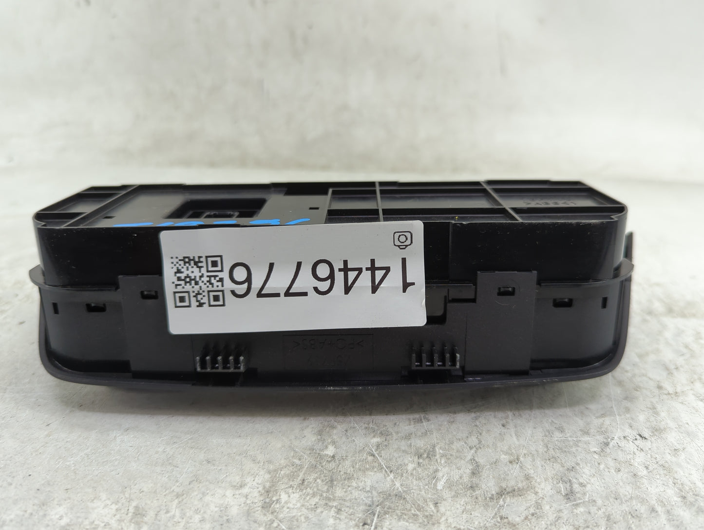 2016-2018 Toyota Rav4 Climate Control Module Temperature AC/Heater Replacement P/N:55900-0R110 967-1W81 Fits Fits 2016 2017 