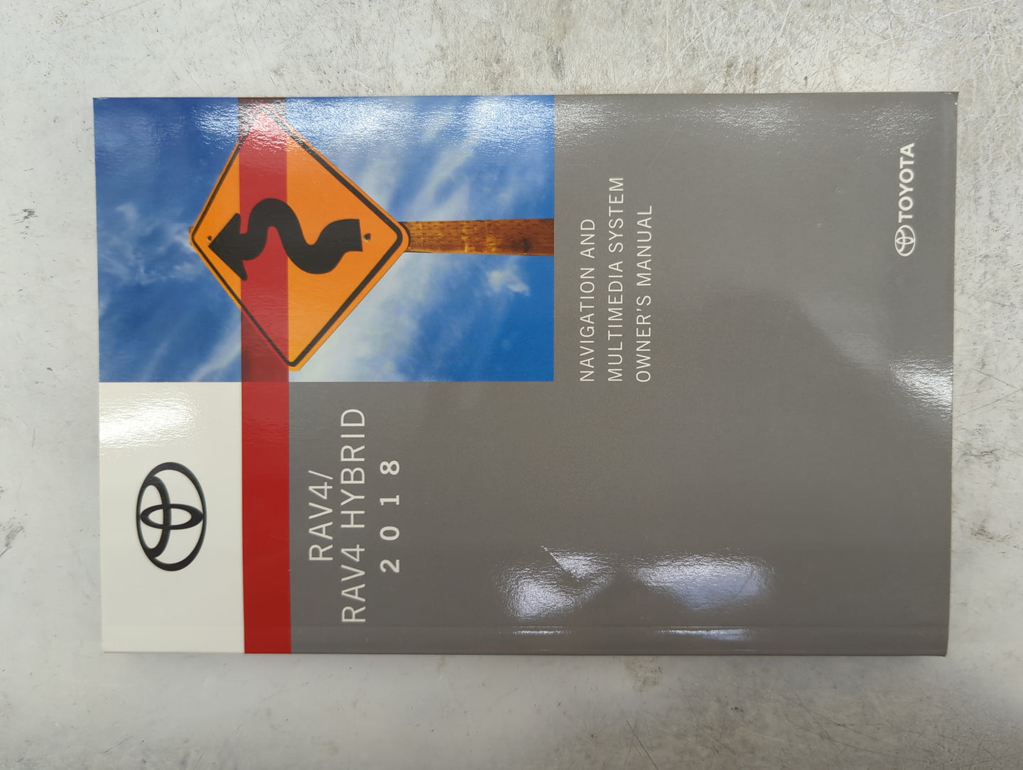 2018 Toyota Rav4 Owners Manual Book Guide P/N:OM42B92U 01999-42B92 OEM Used Auto Parts - Oemusedautoparts1.com
