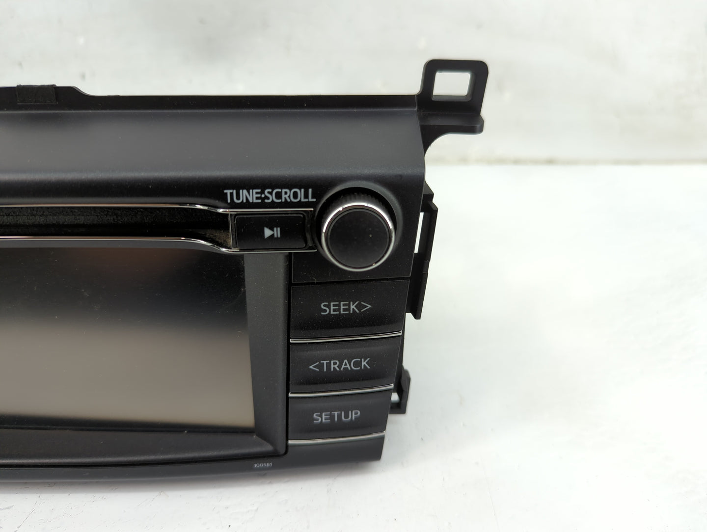 2016-2018 Toyota Rav4 Radio AM FM Cd Player Receiver Replacement P/N:86140-0R170 138000-9850A101 Fits Fits 2016 2017 2018 OE