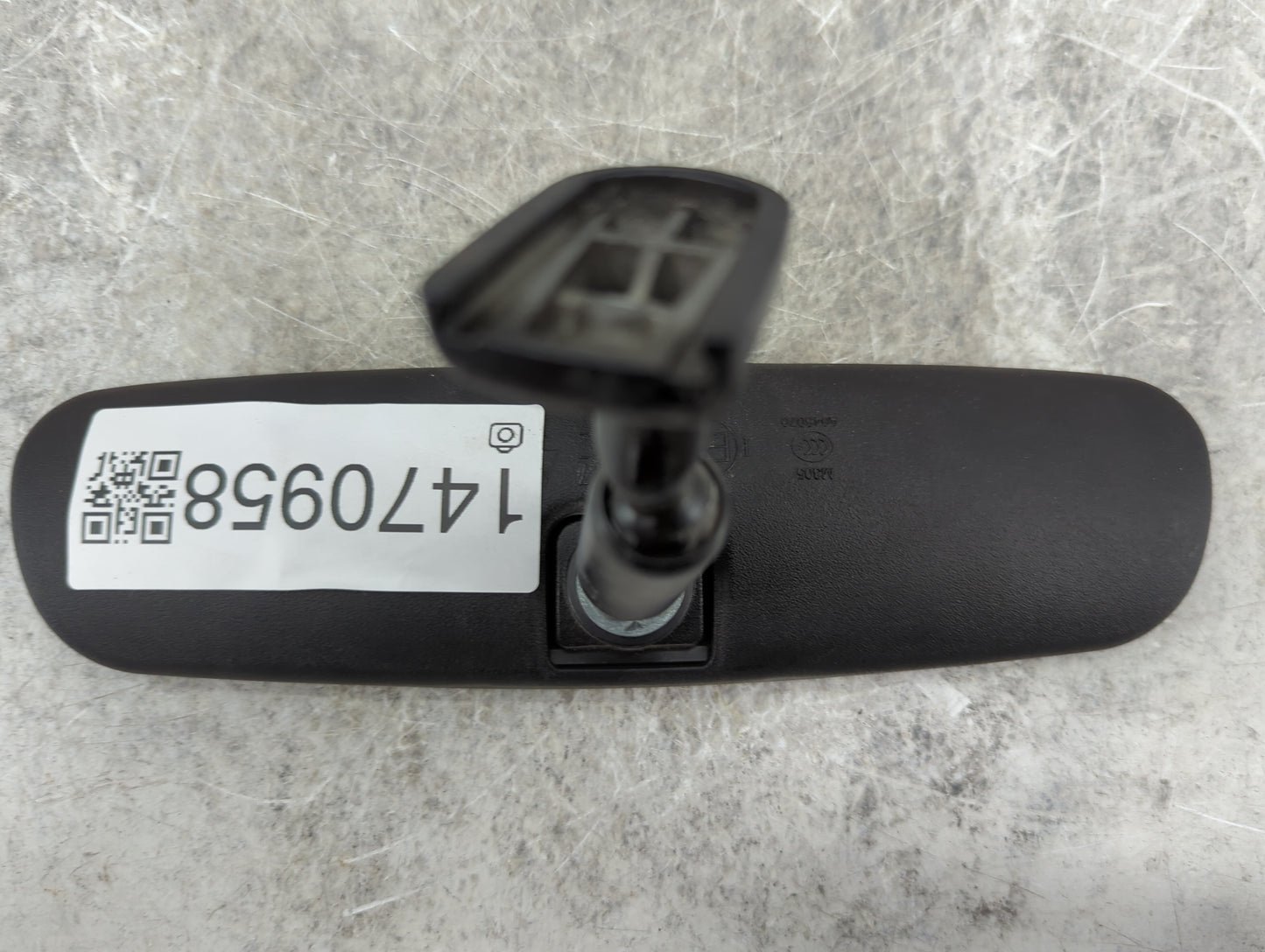 2016-2018 Toyota Rav4 Interior Rear View Mirror Replacement OEM P/N:045617 015617, 025617 Fits Fits 2016 2017 2018 OEM Used 