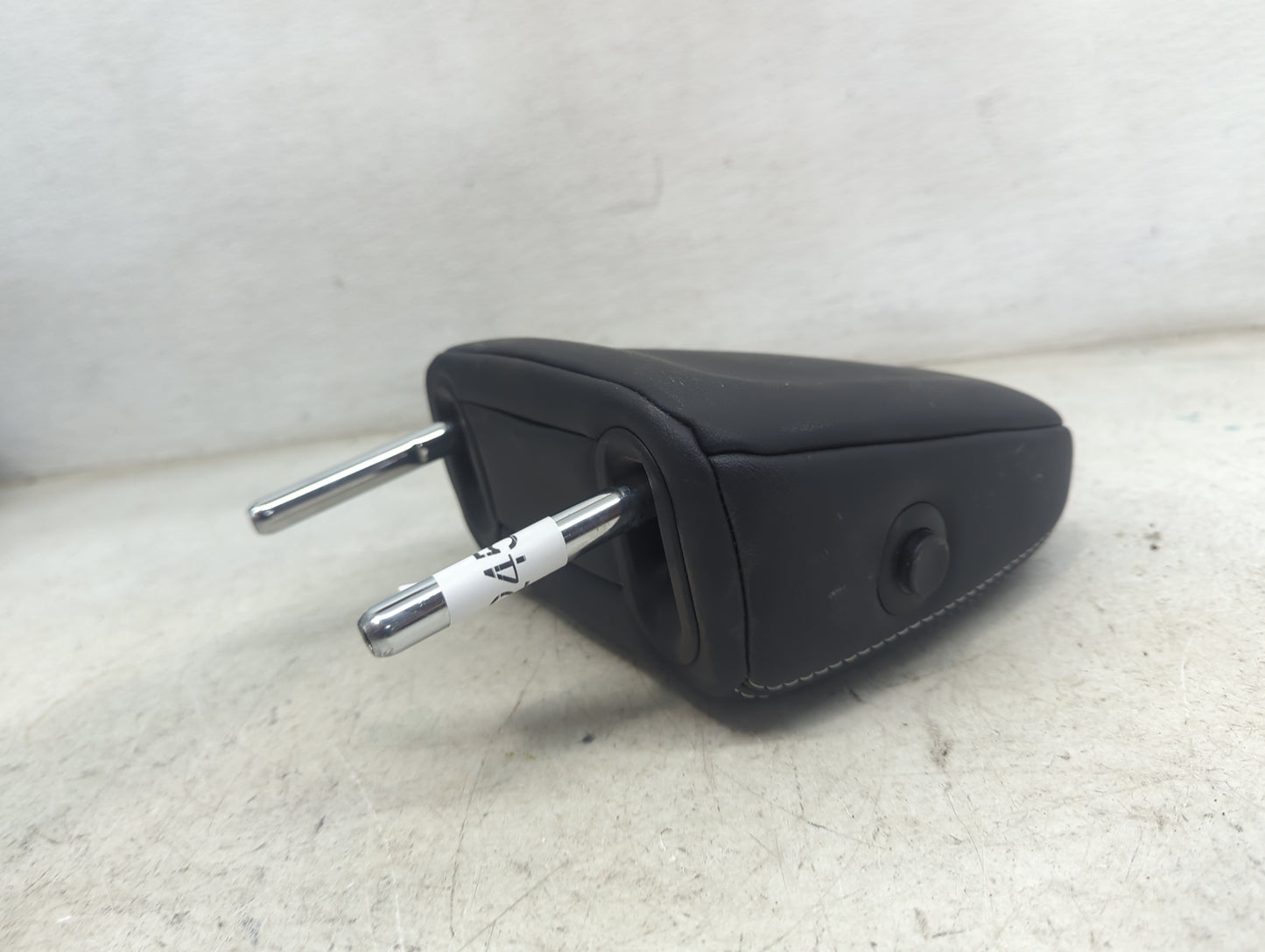 2018 Toyota Rav4 Headrest Head Rest Rear Seat Fits OEM Used Auto Parts - Oemusedautoparts1.com