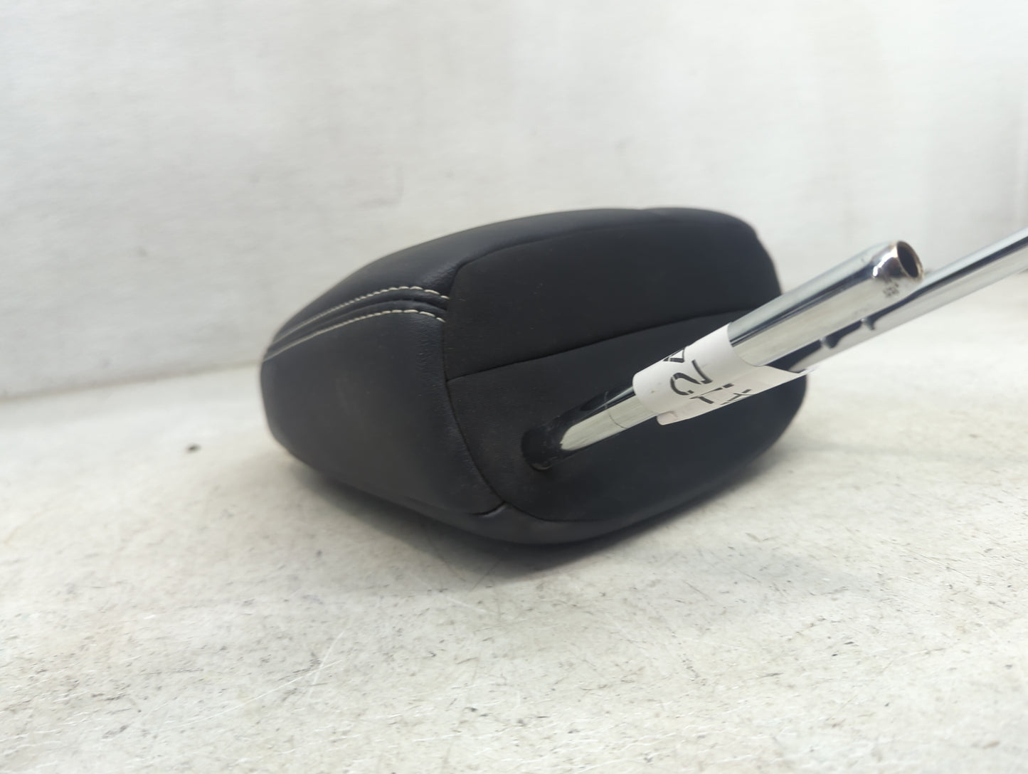 2018 Toyota Rav4 Headrest Head Rest Front Driver Seat Black 1472455 - Oemusedautoparts1.com