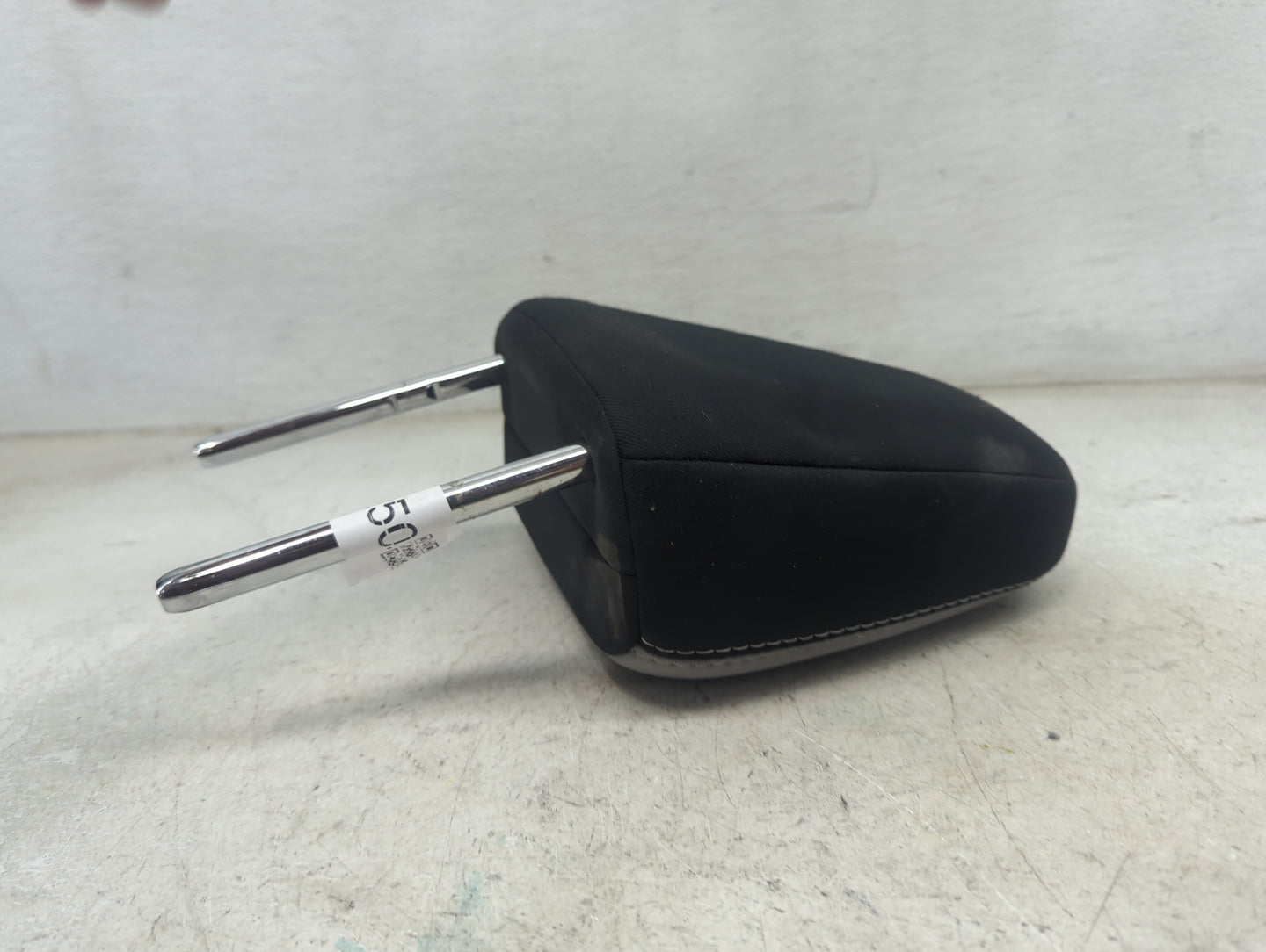 2018 Toyota Rav4 Headrest Head Rest Front Driver Seat Black 1472502 - Oemusedautoparts1.com