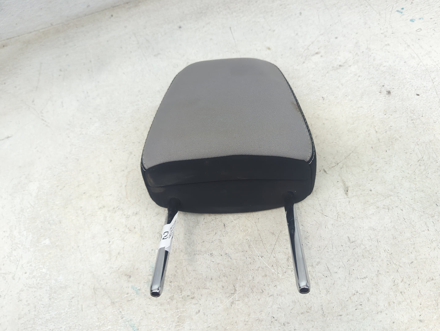 2018 Toyota Rav4 Headrest Head Rest Front Driver Seat Black 1472502 - Oemusedautoparts1.com