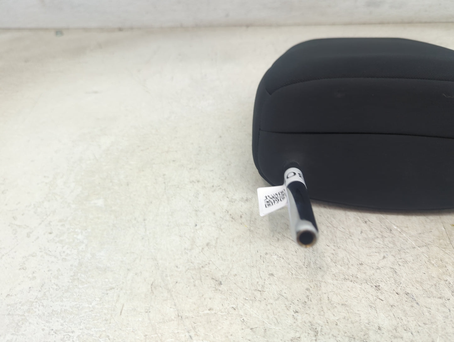2018 Toyota Rav4 Headrest Head Rest Front Driver Seat Black 1473309 - Oemusedautoparts1.com