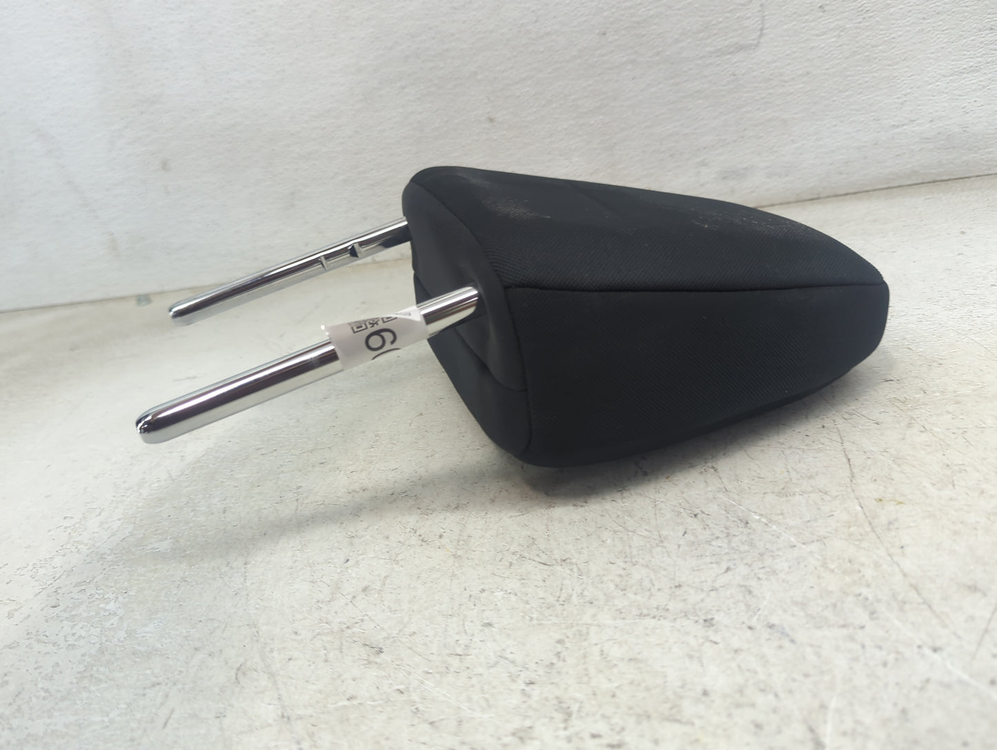2018 Toyota Rav4 Headrest Head Rest Front Driver Seat Black 1473309 - Oemusedautoparts1.com