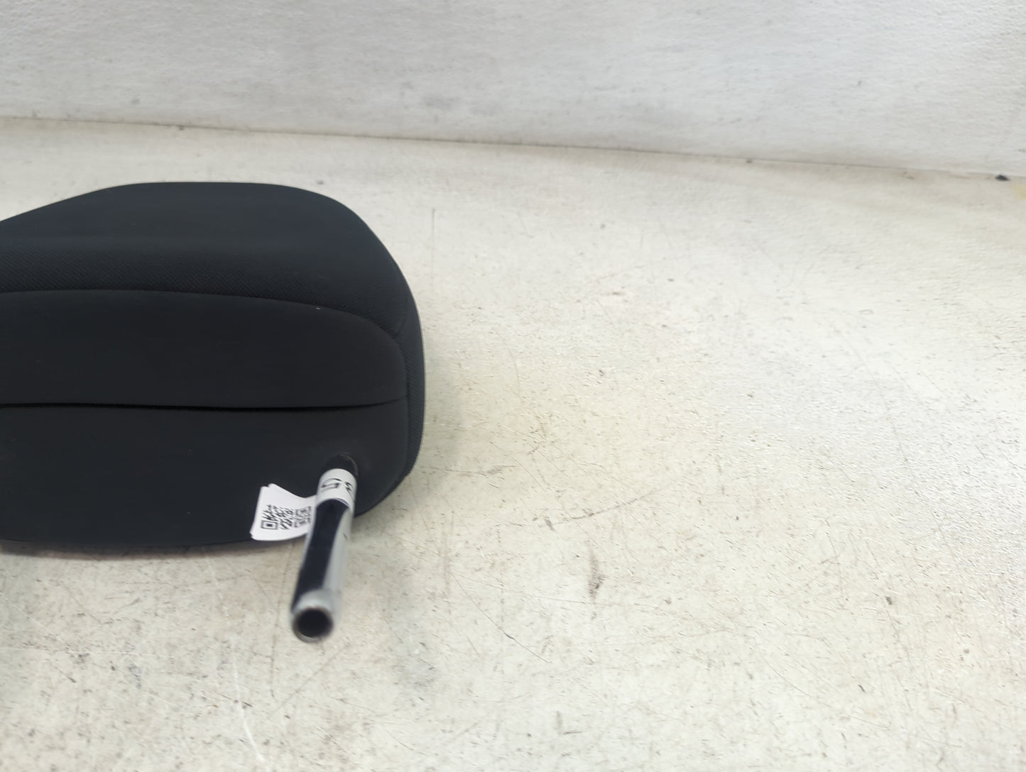 2018 Toyota Rav4 Headrest Head Rest Front Driver Passenger Seat Fits OEM Used Auto Parts - Oemusedautoparts1.com