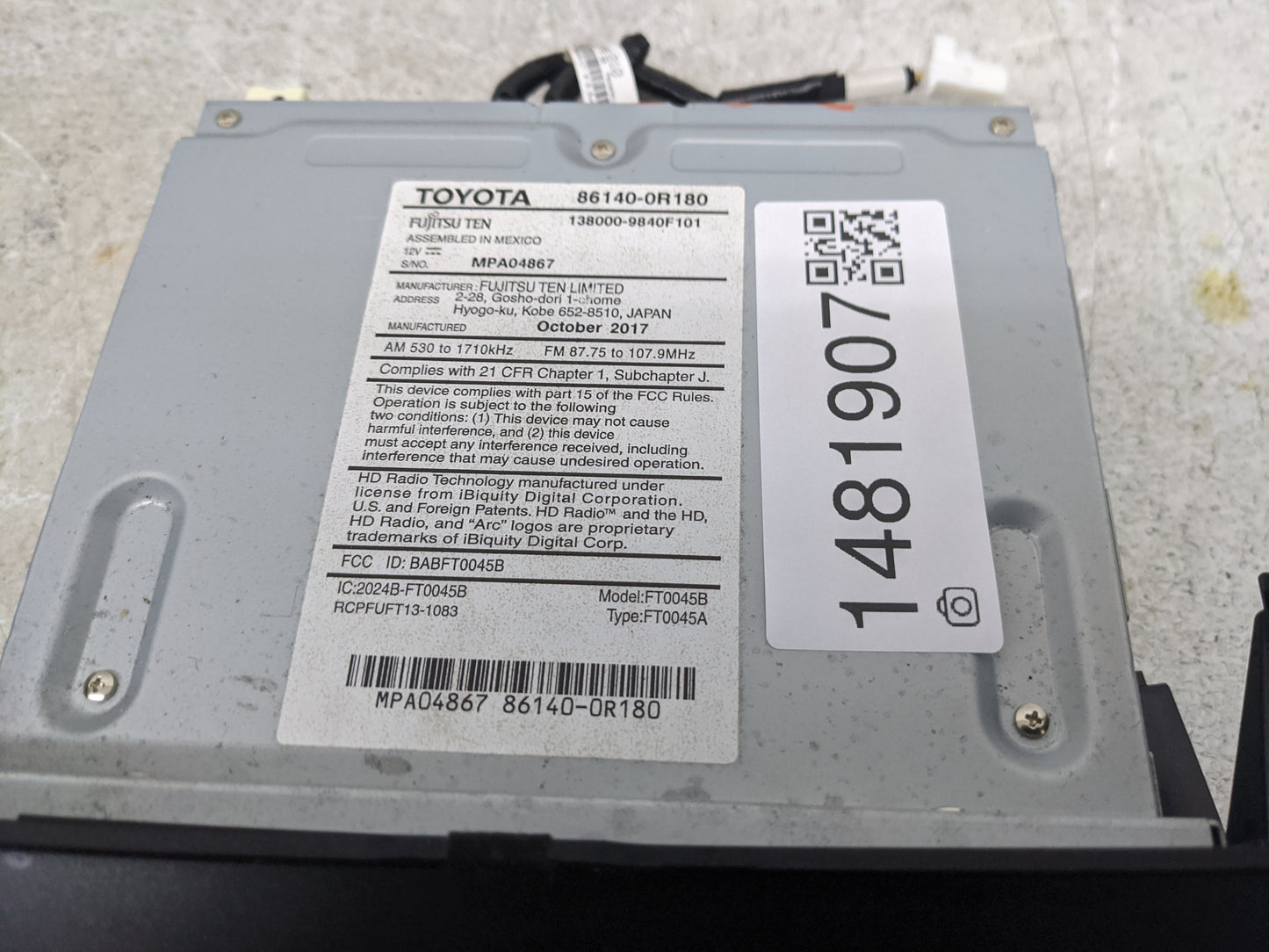 2016-2018 Toyota Rav4 Radio AM FM Cd Player Receiver Replacement P/N:86140-0R180 138000-9840F101 Fits Fits 2016 2017 2018 OE