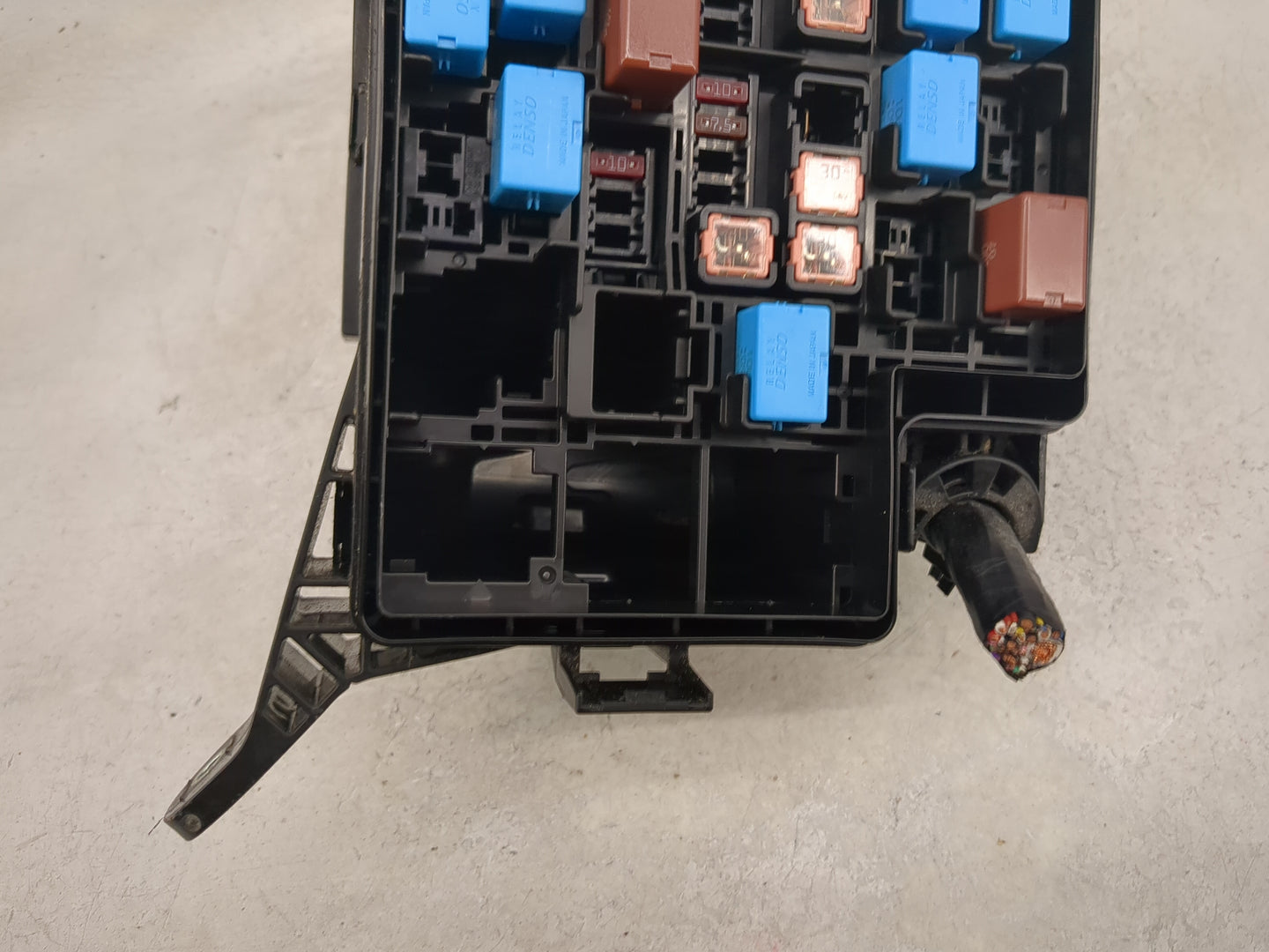 2016-2018 Toyota Rav4 Fusebox Fuse Box Panel Relay Module P/N:82662-42621 Fits Fits 2016 2017 2018 OEM Used Auto Parts - Oem