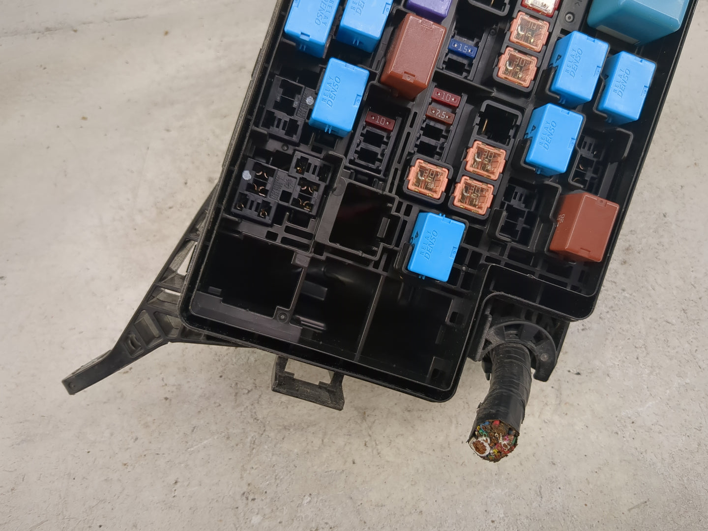 2013-2018 Toyota Rav4 Fusebox Fuse Box Panel Relay Module P/N:82662-0R191 Fits Fits 2013 2014 2015 2016 2017 2018 2019 2020 