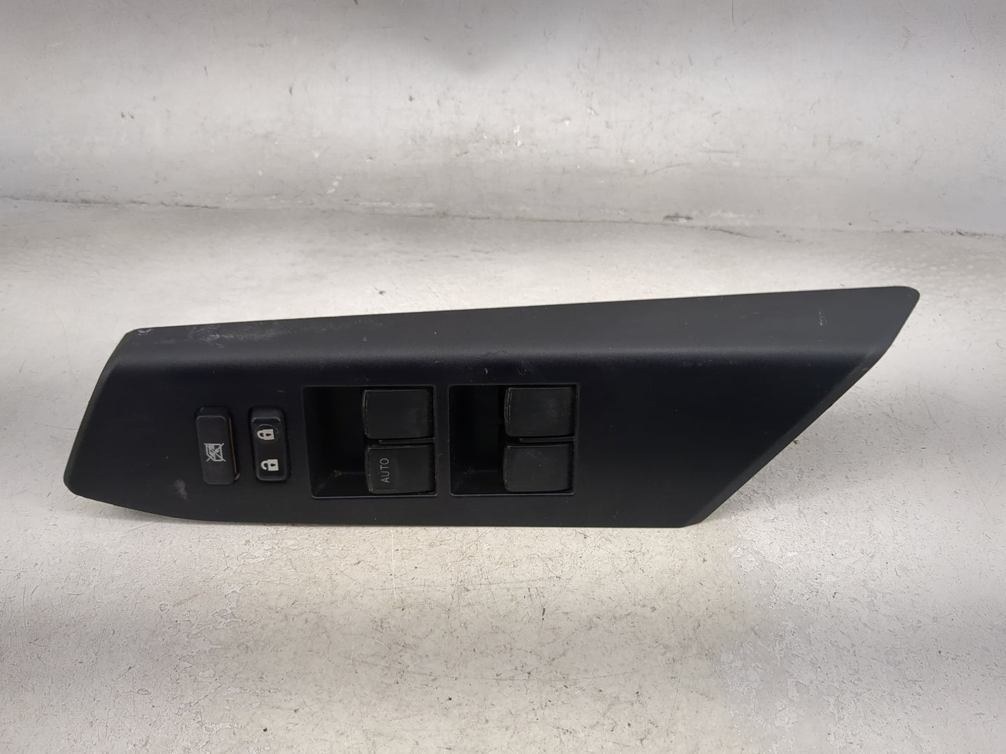 2013-2018 Toyota Rav4 Master Power Window Switch Replacement Driver Side Left P/N:74232-0R050 74232-0R060 Fits OEM Used Auto