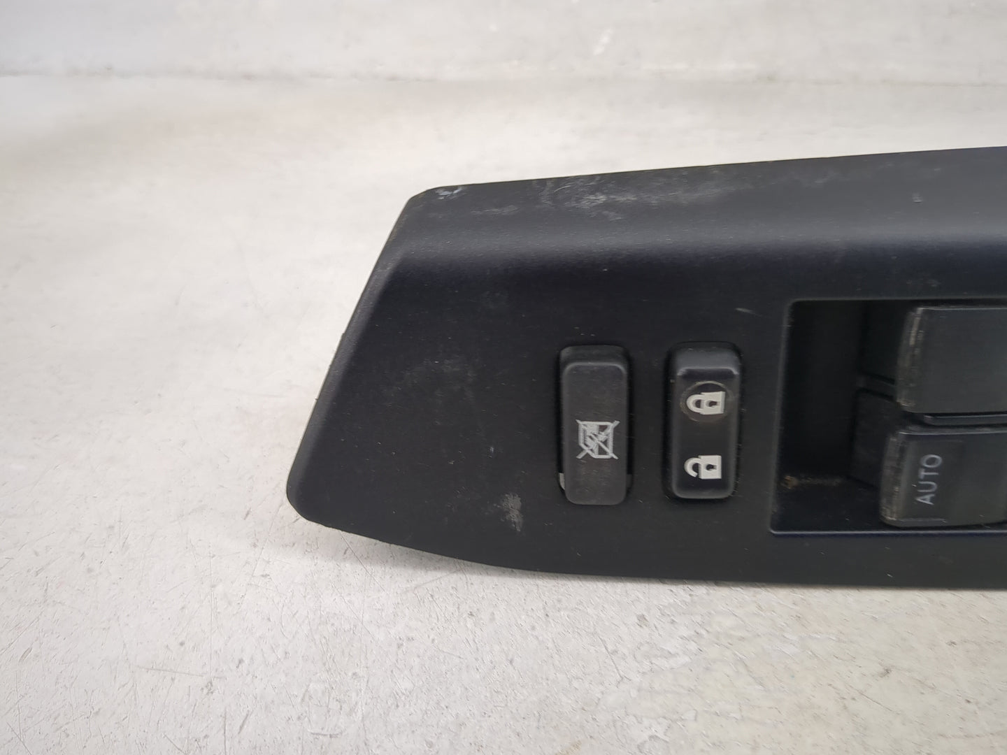 2013-2018 Toyota Rav4 Master Power Window Switch Replacement Driver Side Left P/N:74232-0R050 74232-0R060 Fits OEM Used Auto