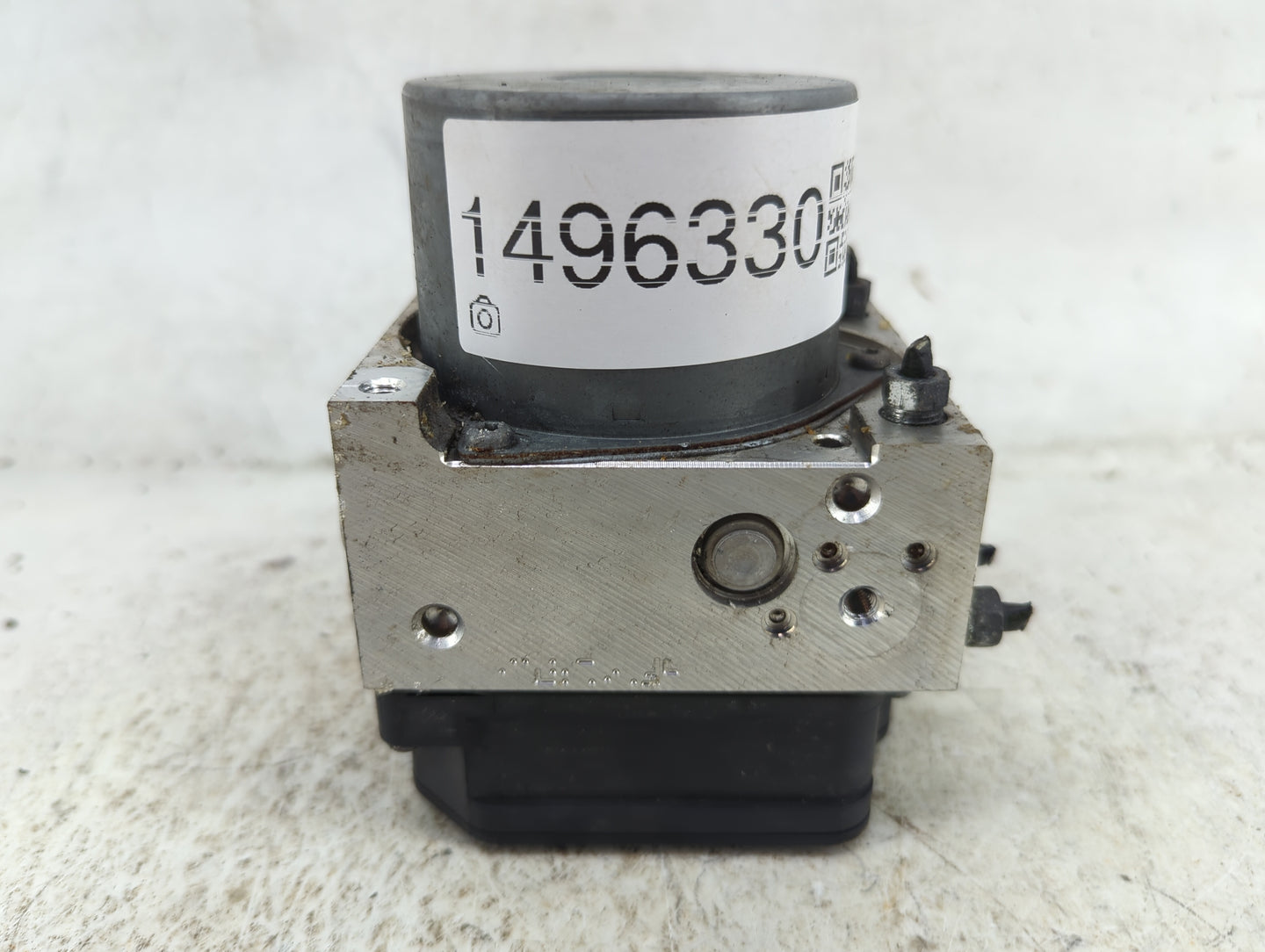 2018 Toyota Rav4 ABS Pump Control Module Replacement Fits OEM Used Auto Parts - Oemusedautoparts1.com