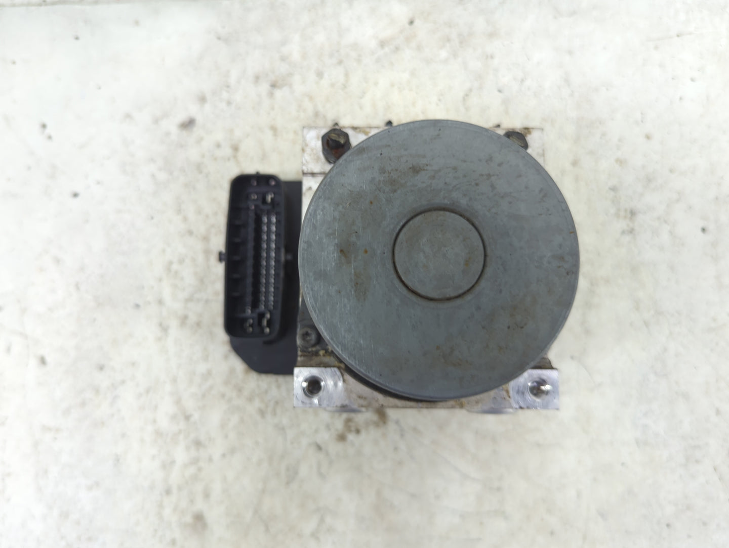 2018 Toyota Rav4 ABS Pump Control Module Replacement Fits OEM Used Auto Parts - Oemusedautoparts1.com