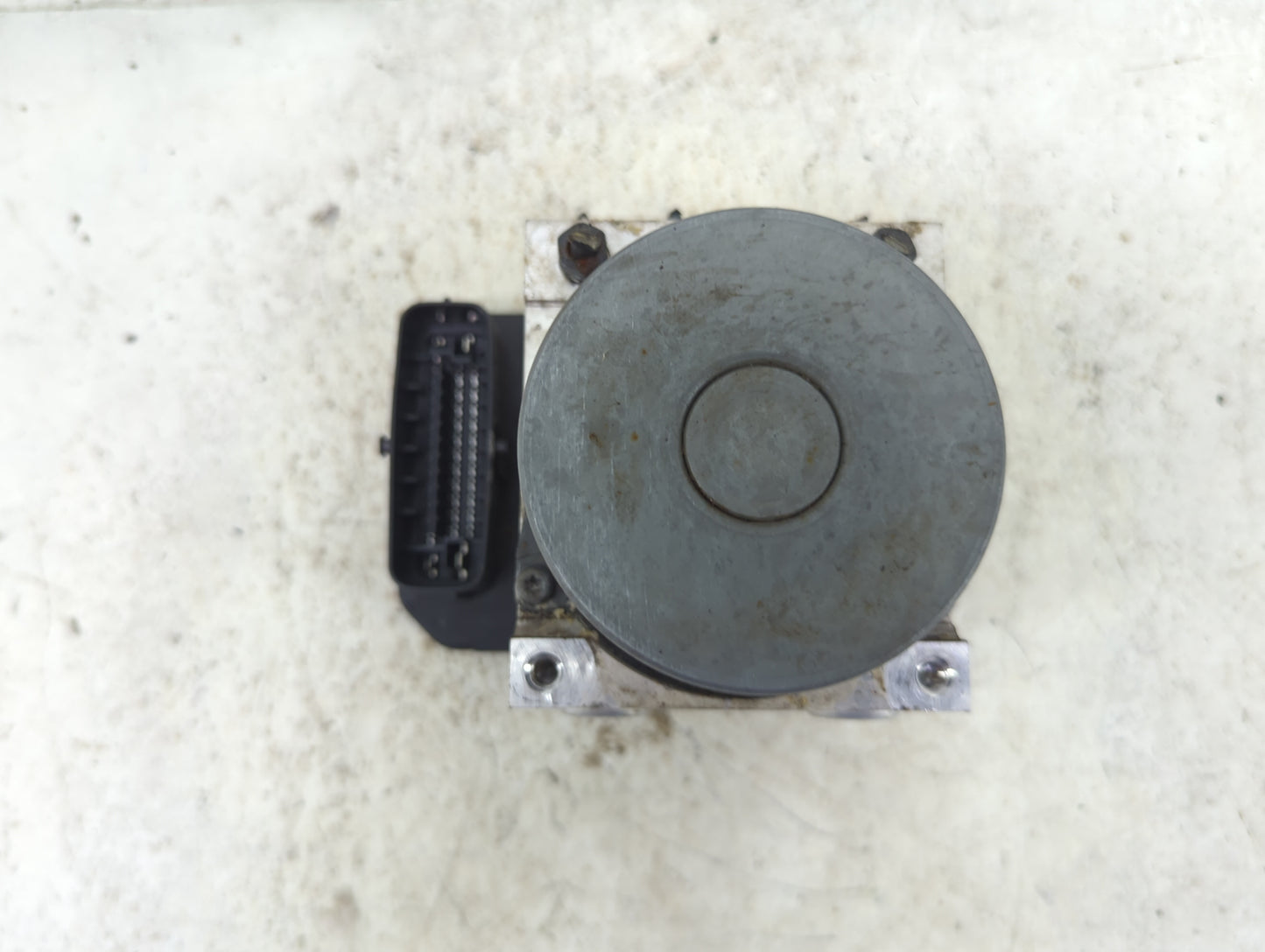 2018 Toyota Rav4 ABS Pump Control Module Replacement Fits OEM Used Auto Parts - Oemusedautoparts1.com