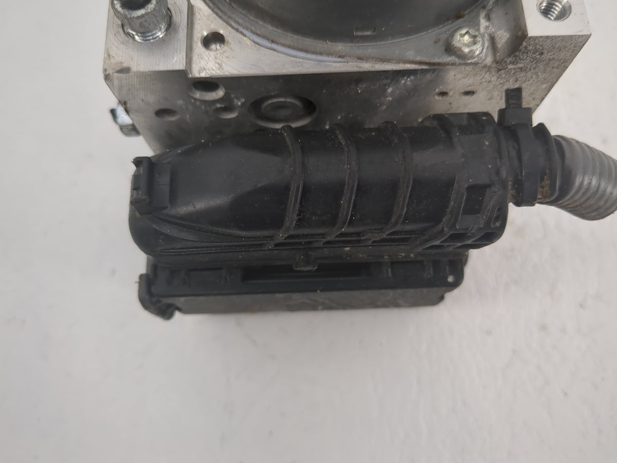 2018 Toyota Rav4 ABS Pump Control Module Replacement Fits OEM Used Auto Parts - Oemusedautoparts1.com