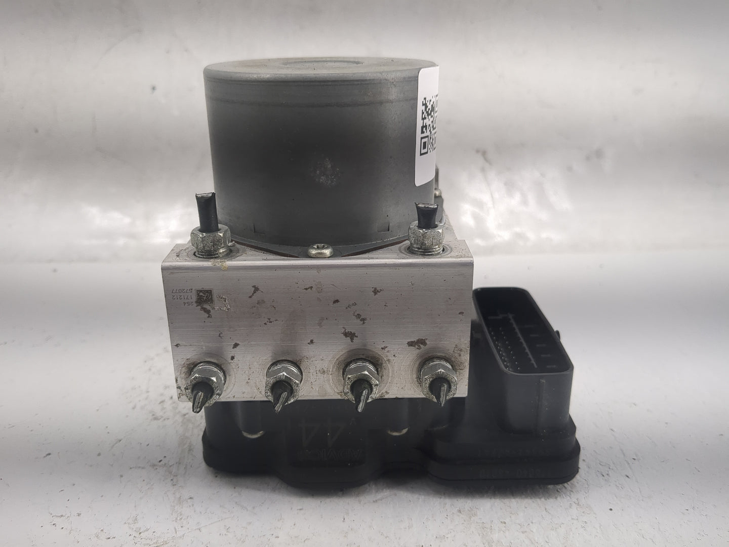2018 Toyota Rav4 ABS Pump Control Module Replacement Fits OEM Used Auto Parts - Oemusedautoparts1.com