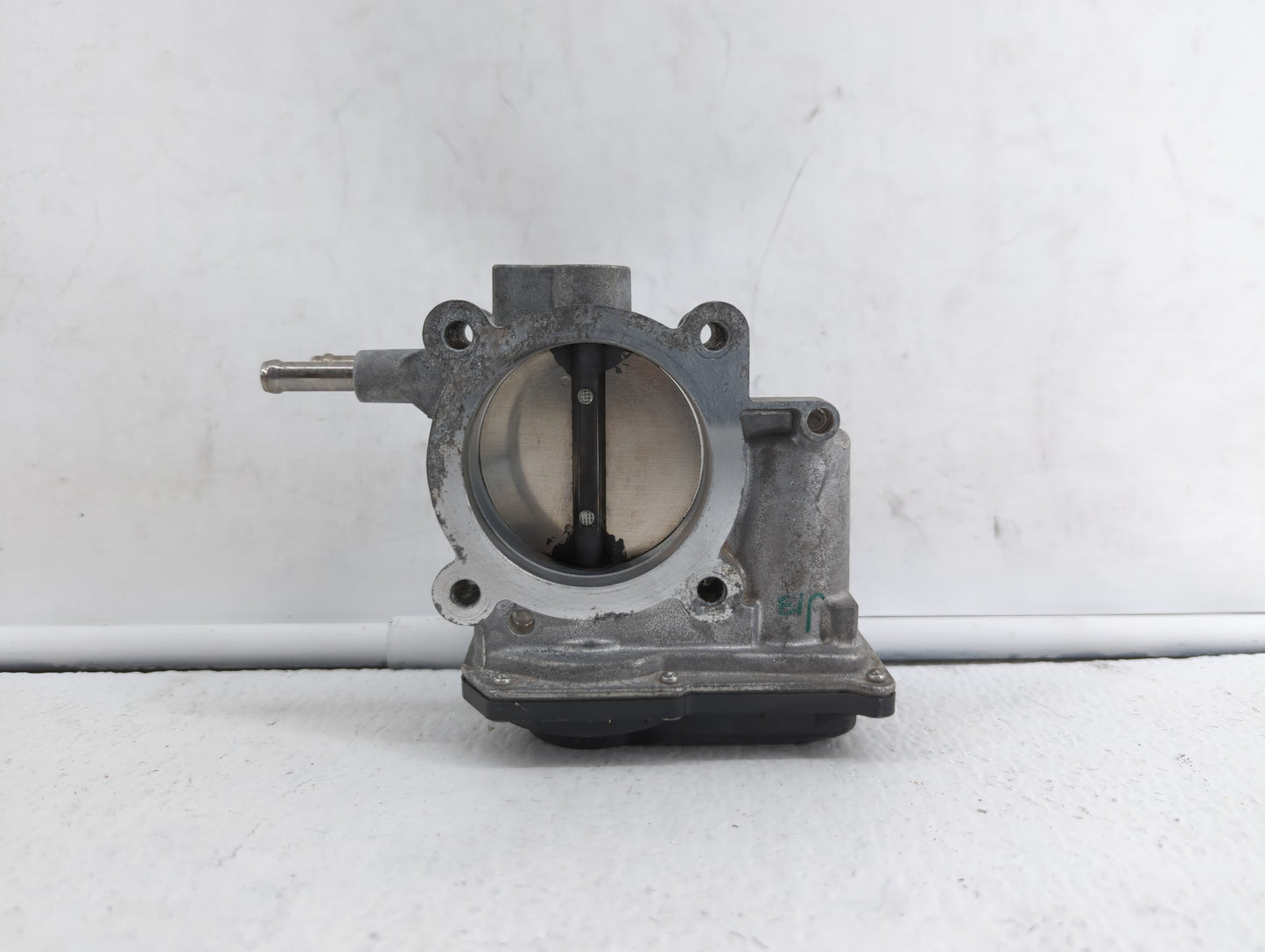 2009-2018 Toyota Rav4 Throttle Body P/N:22030-36010 22030-0V010 Fits Fits 2009 2010 2011 2012 2013 2014 2015 2016 2017 2018 