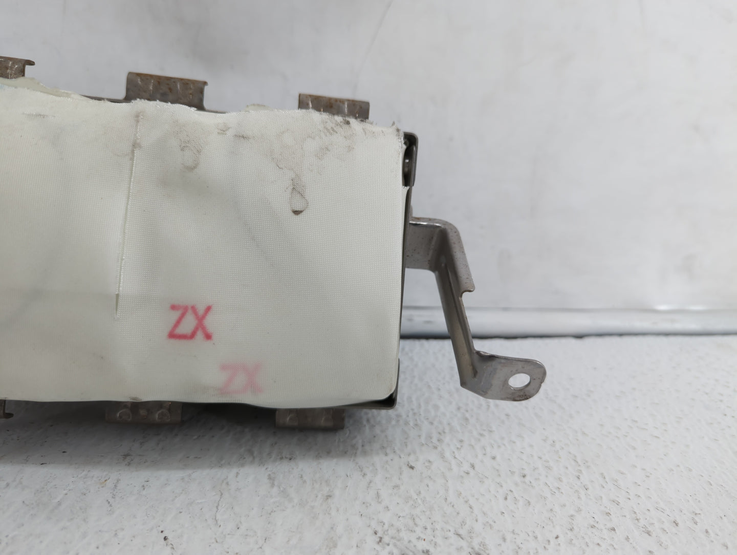 2013-2018 Toyota Rav4 Air Bag Passenger Right Dashboard Oem - Oemusedautoparts1.com