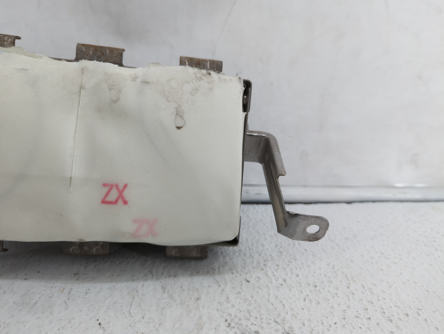 2013-2018 Toyota Rav4 Air Bag Passenger Right Dashboard Oem - Oemusedautoparts1.com