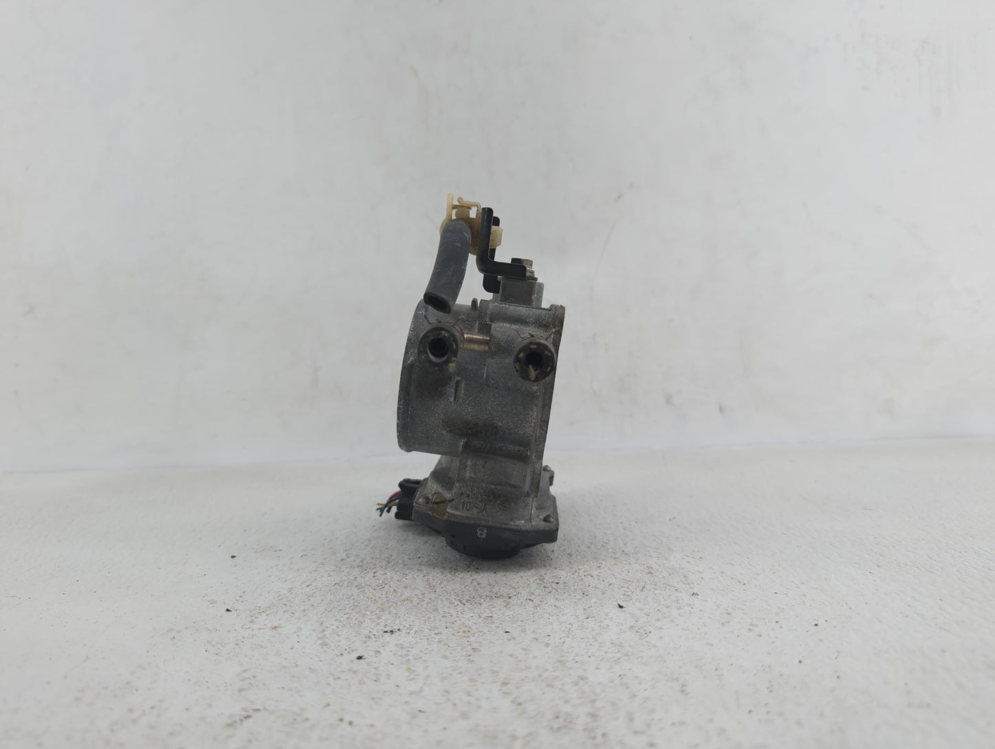 2009-2018 Toyota Rav4 Throttle Body P/N:35100-25200 22030-36010 Fits Fits 2009 2010 2011 2012 2013 2014 2015 2016 2017 2018 