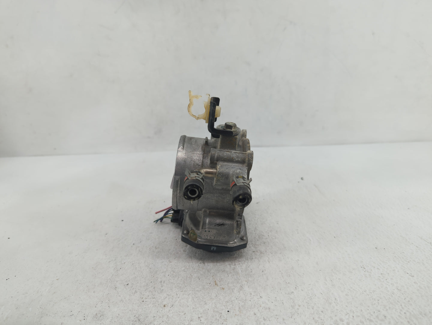 2009-2018 Toyota Rav4 Throttle Body P/N:35100-25200 22030-36010 Fits Fits 2009 2010 2011 2012 2013 2014 2015 2016 2017 2018 