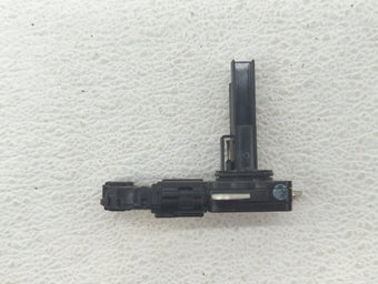 compare product 2013-2018 Toyota Rav4 Mass Air Flow Meter Maf