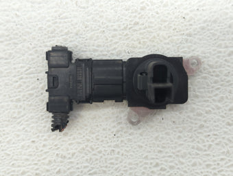 compare product 2013-2018 Toyota Rav4 Mass Air Flow Meter Maf