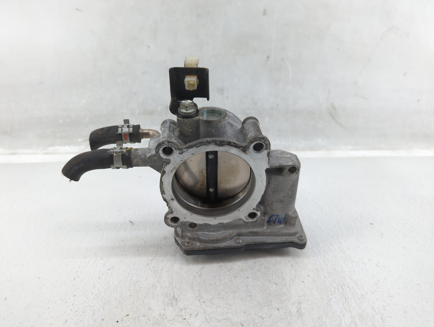 2009-2018 Toyota Rav4 Throttle Body P/N:22030-0V010 Fits Fits 2009 2010 2011 2012 2013 2014 2015 2016 2017 2018 2019 OEM Use