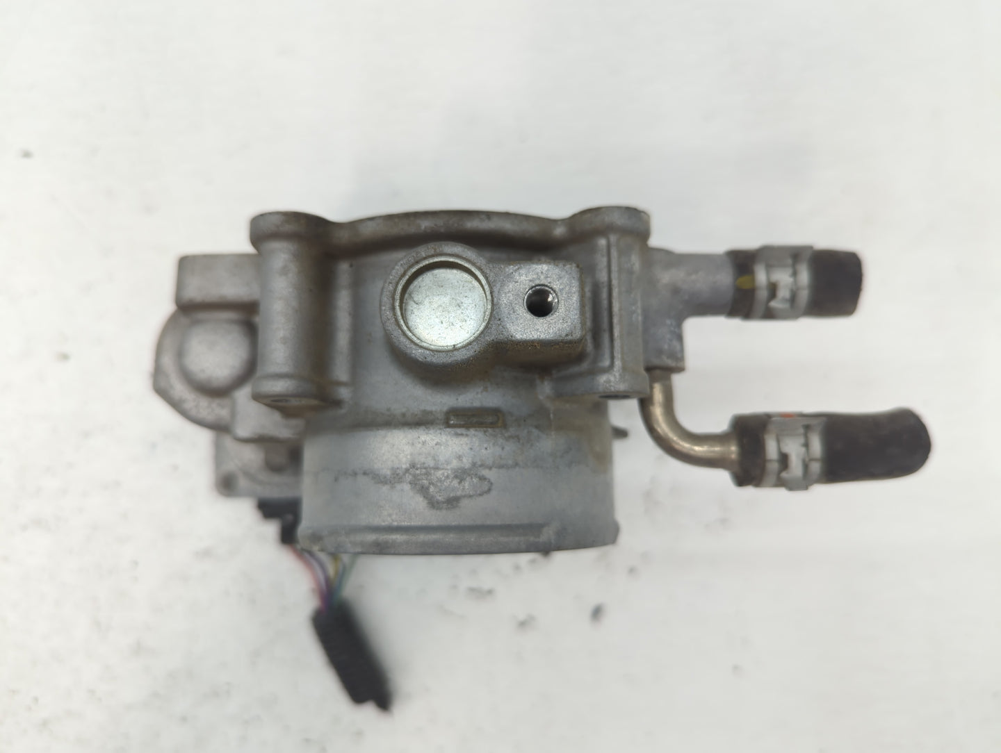 2009-2018 Toyota Rav4 Throttle Body P/N:01178 7101, 22030-0V010 Fits Fits 2009 2010 2011 2012 2013 2014 2015 2016 2017 2018 