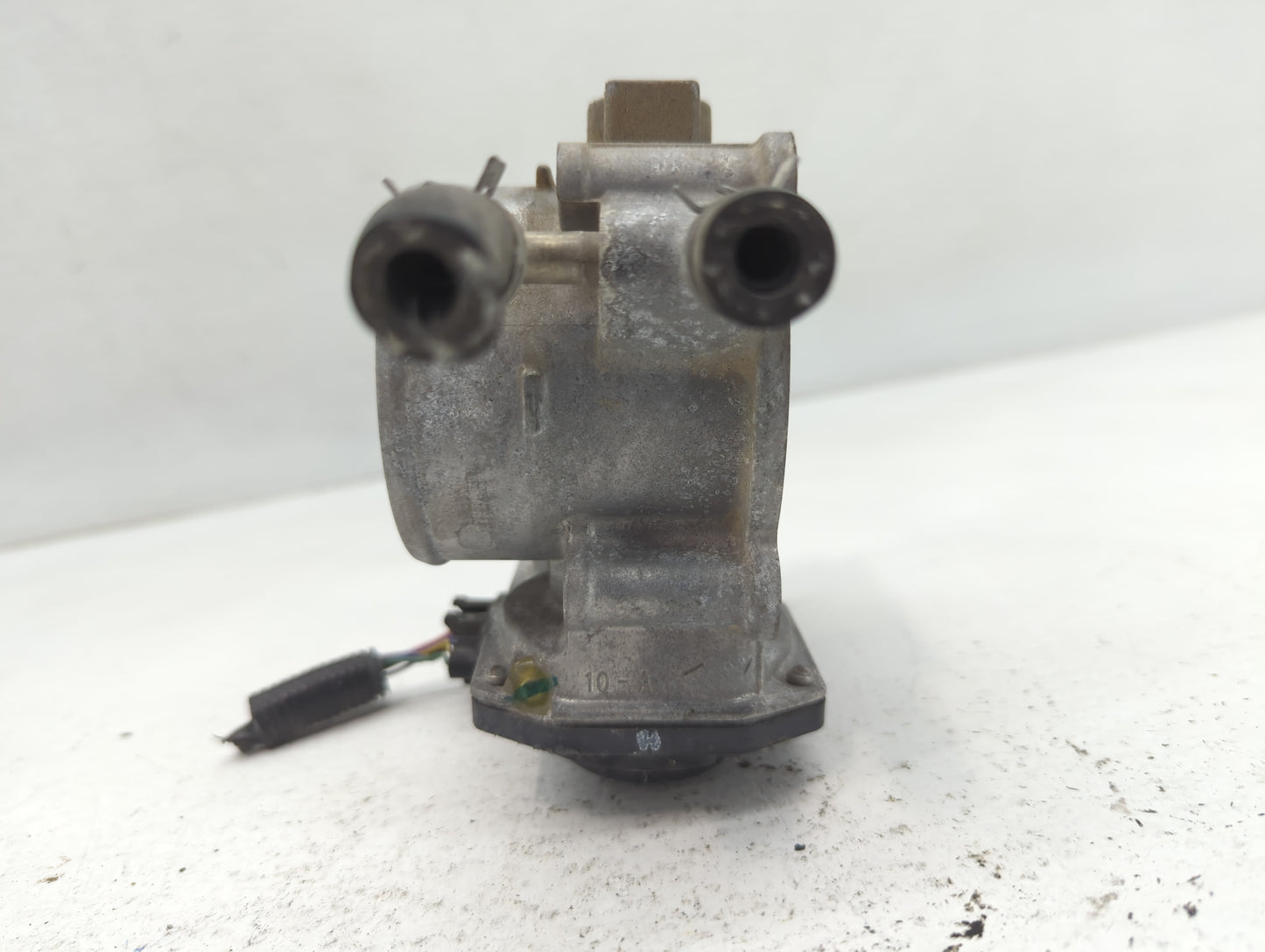 2009-2018 Toyota Rav4 Throttle Body P/N:01178 7101, 22030-0V010 Fits Fits 2009 2010 2011 2012 2013 2014 2015 2016 2017 2018 