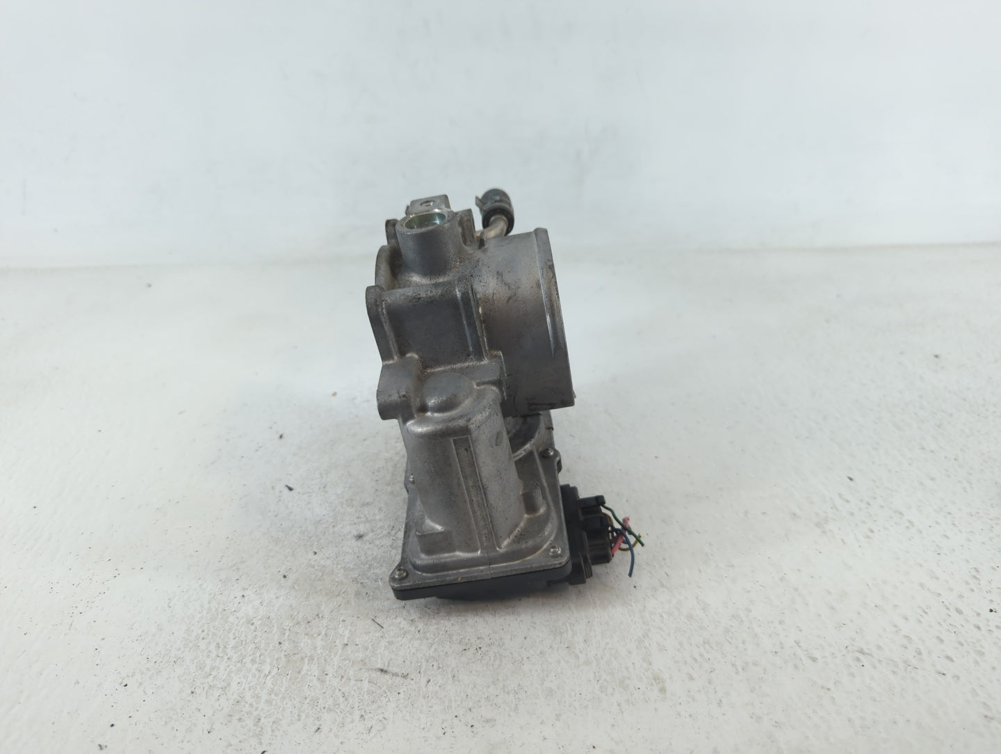 2009-2018 Toyota Rav4 Throttle Body P/N:22030-36010 Fits Fits 2009 2010 2011 2012 2013 2014 2015 2016 2017 2018 2019 OEM Use