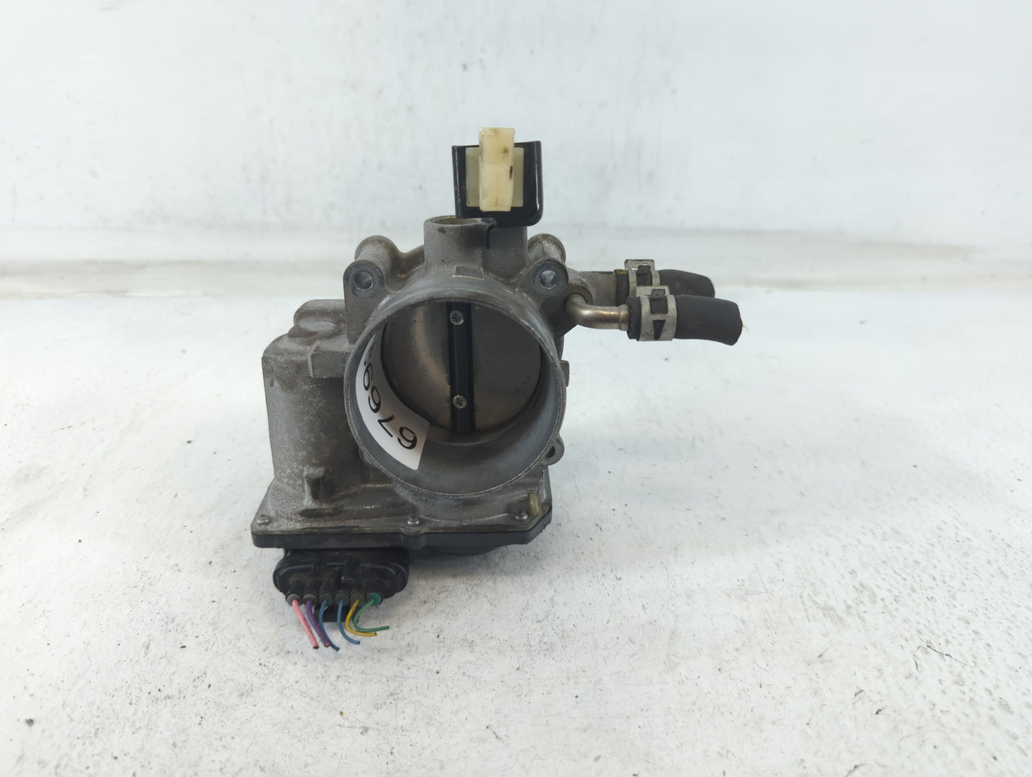 2009-2018 Toyota Rav4 Throttle Body P/N:22030-0V010 Fits Fits 2009 2010 2011 2012 2013 2014 2015 2016 2017 2018 2019 OEM Use