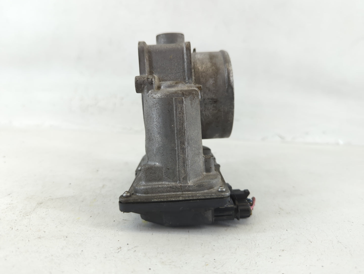 2009-2018 Toyota Rav4 Throttle Body P/N:22030-0V010 Fits Fits 2009 2010 2011 2012 2013 2014 2015 2016 2017 2018 2019 OEM Use