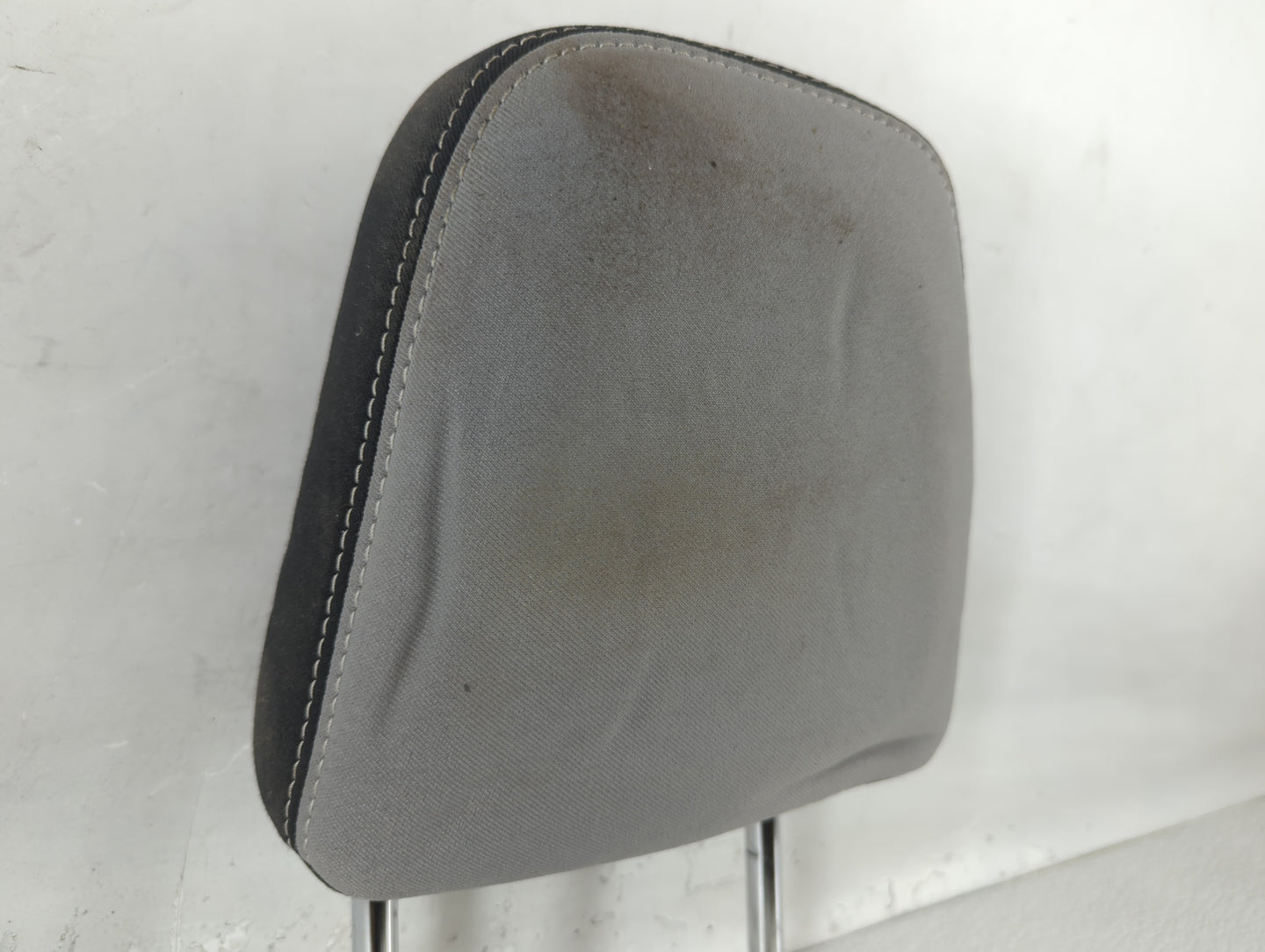 2018 Toyota Rav4 Headrest Head Rest Front Driver Passenger Seat Grey - Oemusedautoparts1.com