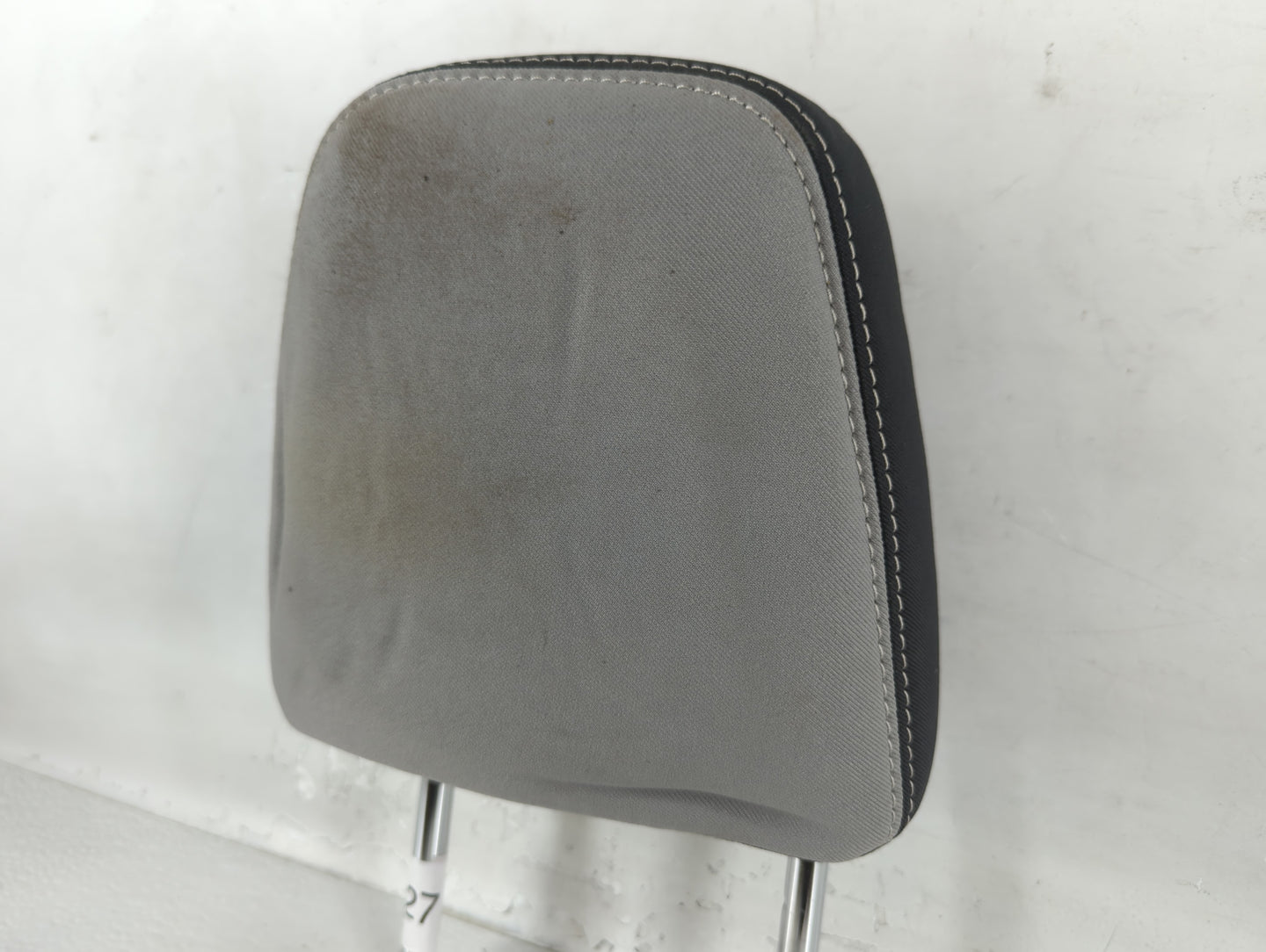 2018 Toyota Rav4 Headrest Head Rest Front Driver Passenger Seat Grey - Oemusedautoparts1.com