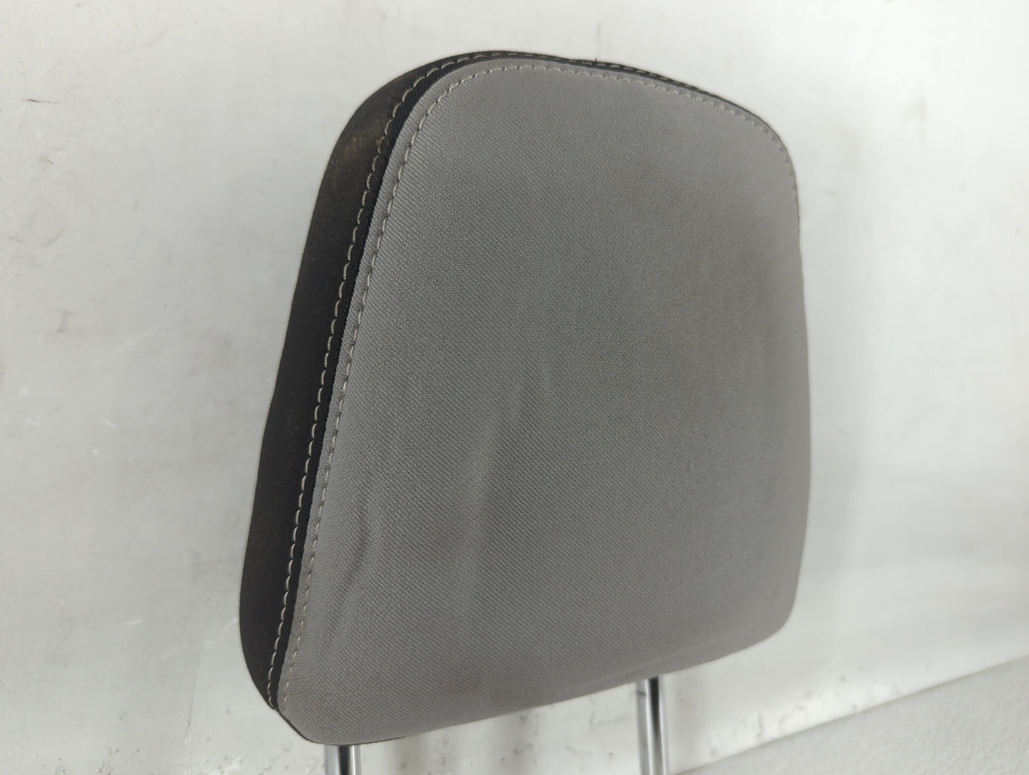 2018 Toyota Rav4 Headrest Head Rest Front Driver Passenger Seat Grey - Oemusedautoparts1.com