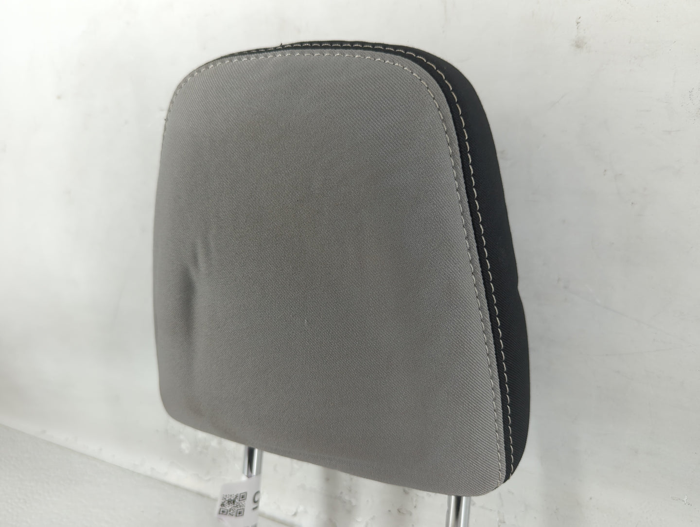 2018 Toyota Rav4 Headrest Head Rest Front Driver Passenger Seat Grey - Oemusedautoparts1.com