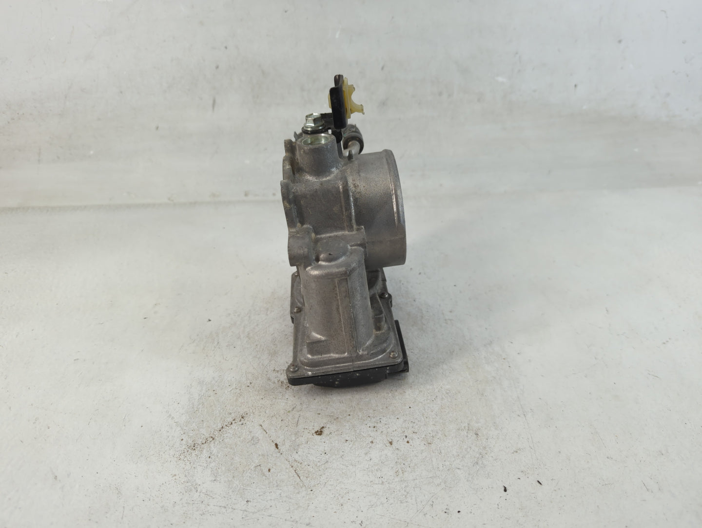 2009-2018 Toyota Rav4 Throttle Body P/N:22030-36010 Fits Fits 2009 2010 2011 2012 2013 2014 2015 2016 2017 2018 2019 OEM Use